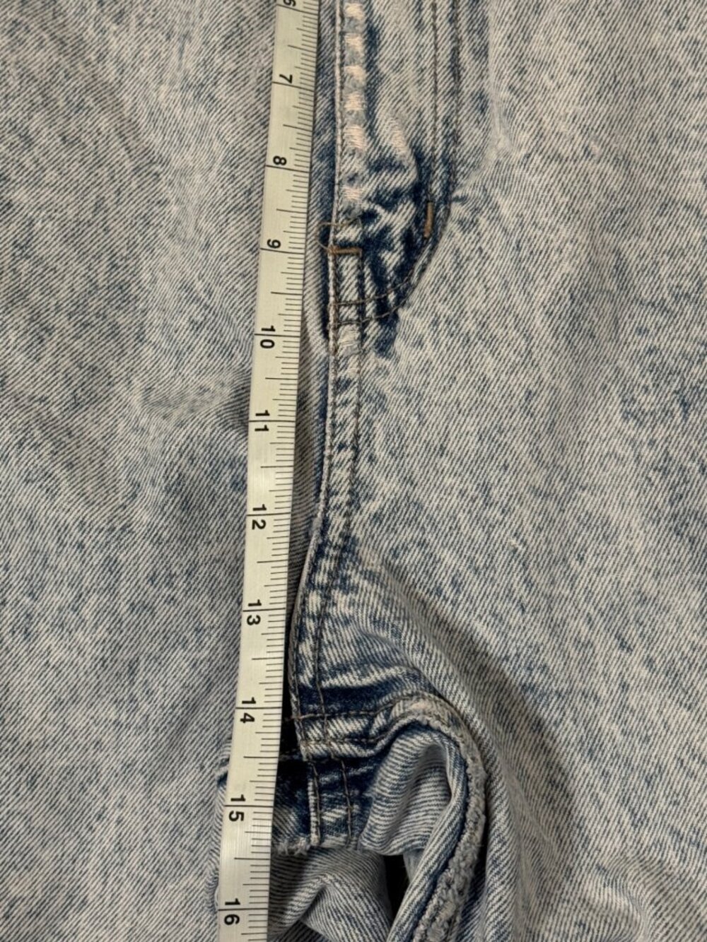 Gitano Jeans Women 34 Acid Wash Distressed Bow Back Raw Hem Tapered Frayed Ankle - Picture 10 of 13